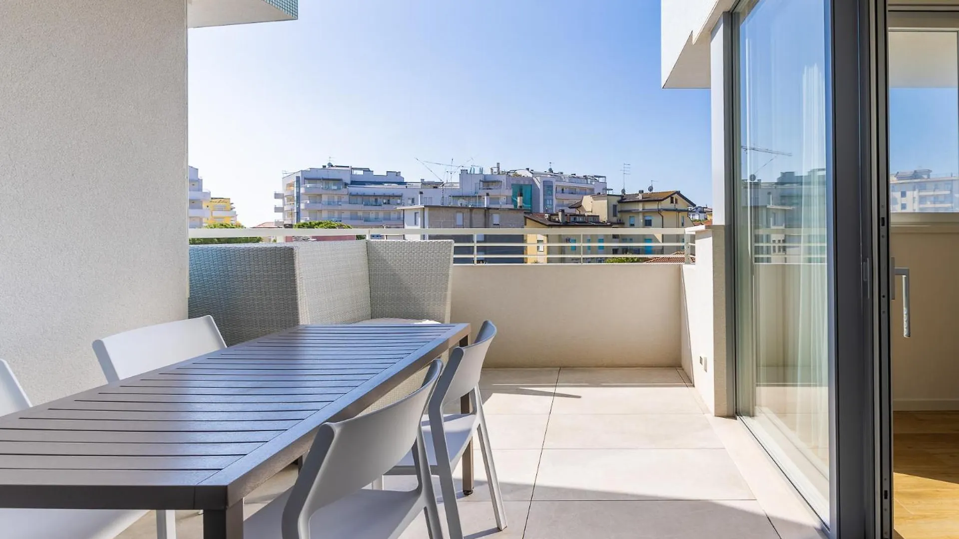 Dolcepodium Con Piscina Apartment Lido di Jesolo Italy